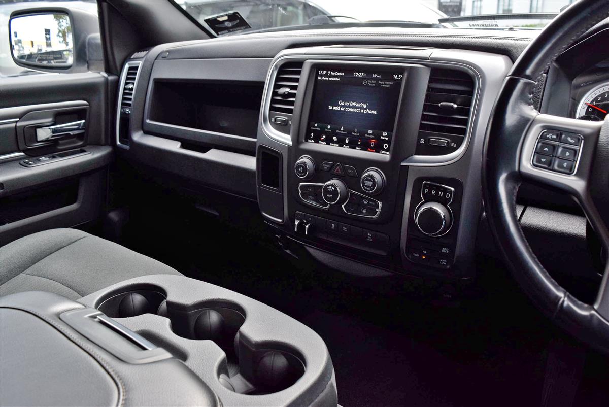 2023 Ram 1500 thumbnail