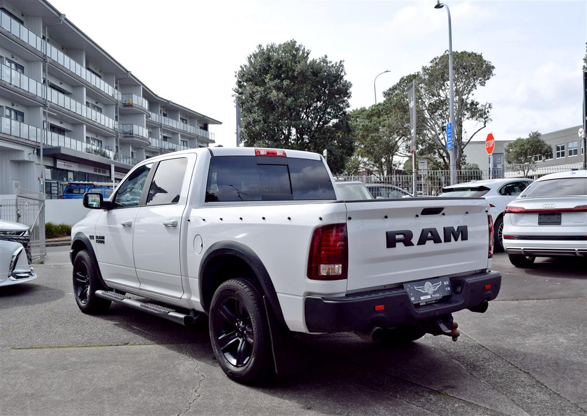 2023 Ram 1500 thumbnail
