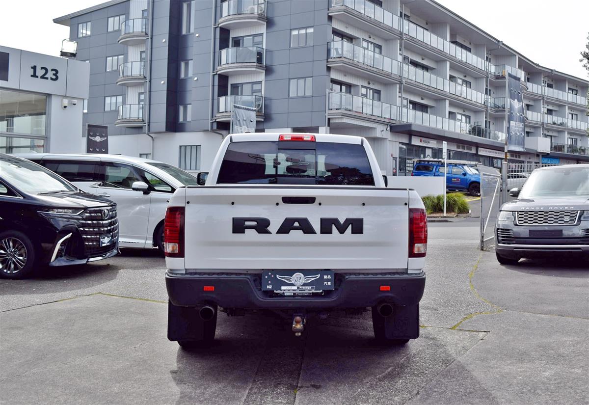 2023 Ram 1500 thumbnail