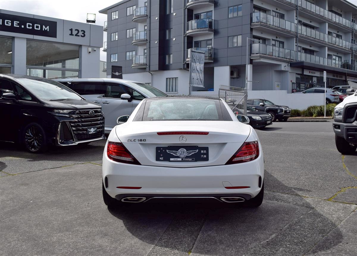 2019 Mercedes-Benz SLC thumbnail