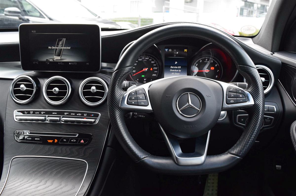 2019 Mercedes-Benz GLC thumbnail