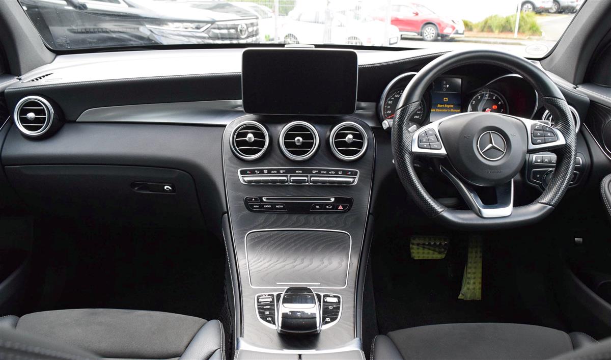 2019 Mercedes-Benz GLC thumbnail