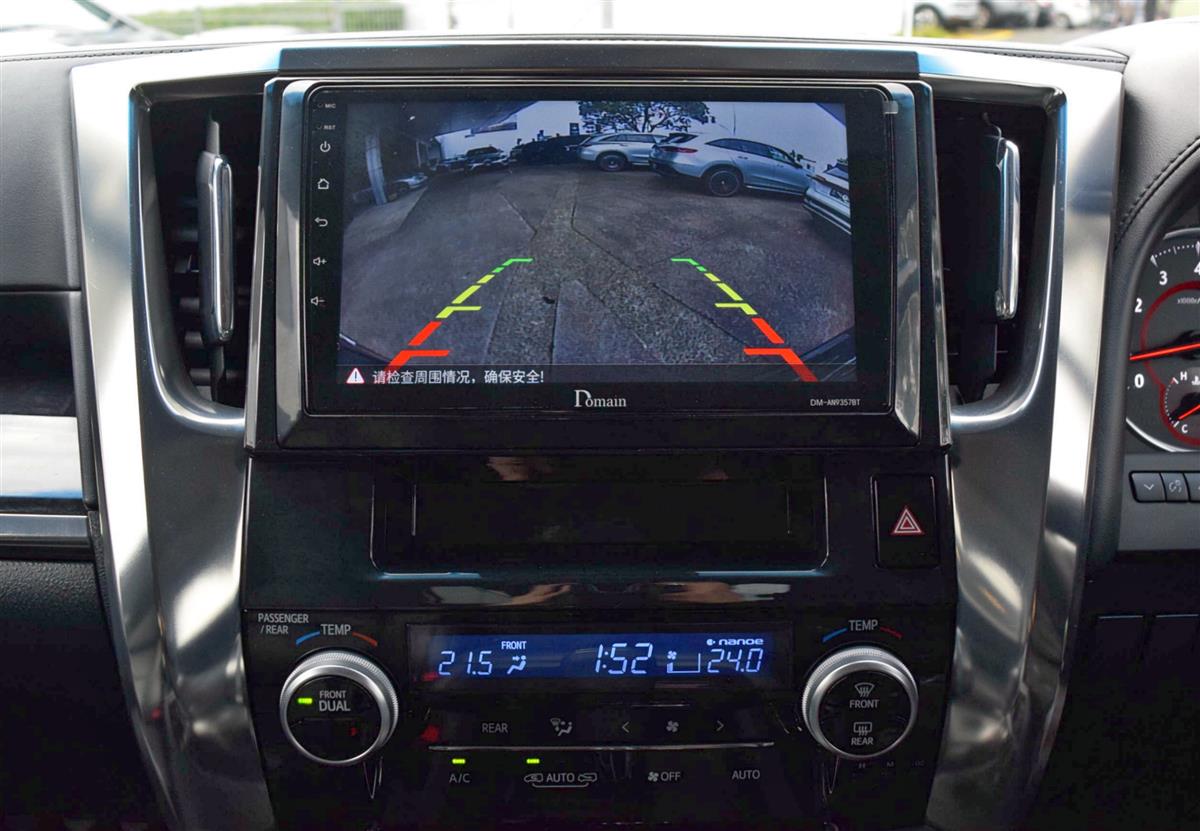 2018 Toyota Alphard thumbnail