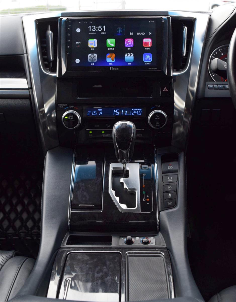2018 Toyota Alphard thumbnail