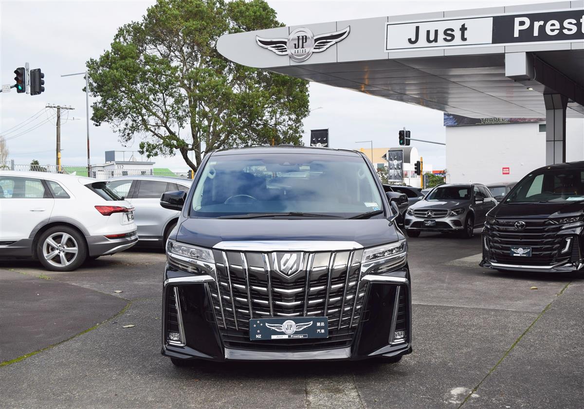 2018 Toyota Alphard thumbnail