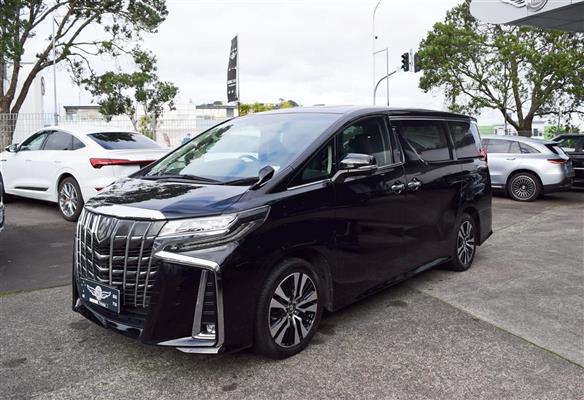 2018 Toyota Alphard thumbnail