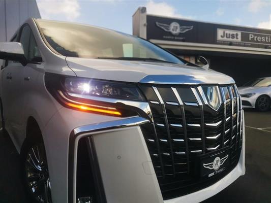 2020 Toyota Alphard thumbnail