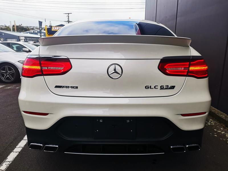 2018 Mercedes-Benz GLC thumbnail