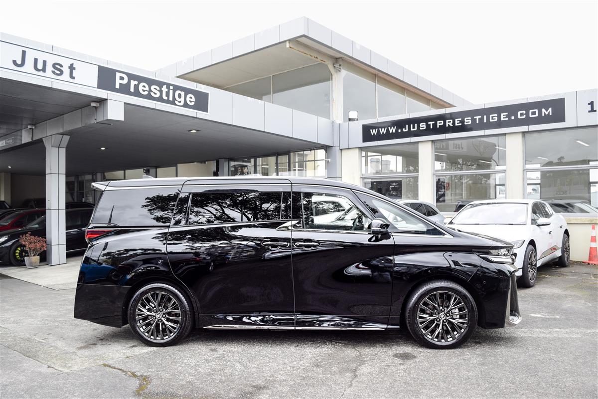 2025 Toyota Vellfire thumbnail