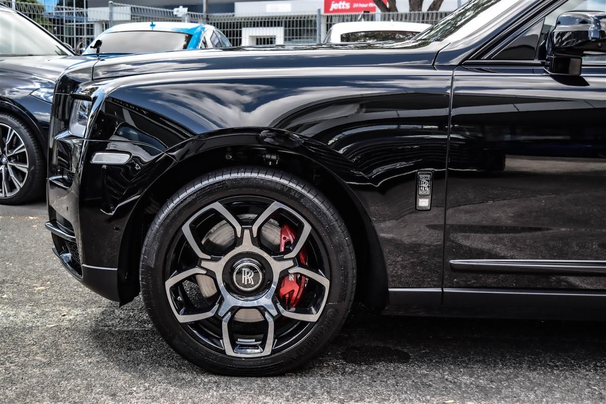 2024 Rolls-Royce Cullinan thumbnail