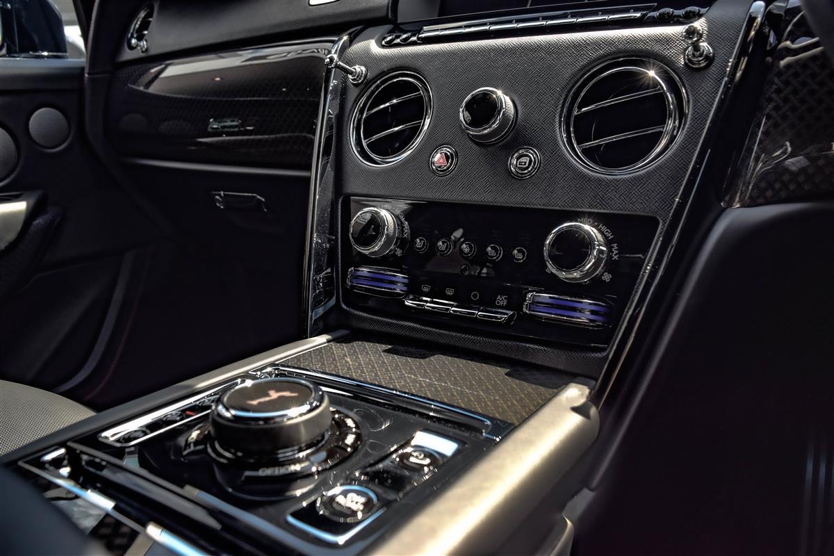 2024 Rolls-Royce Cullinan thumbnail