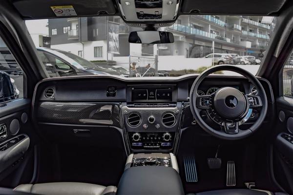 2024 Rolls-Royce Cullinan thumbnail