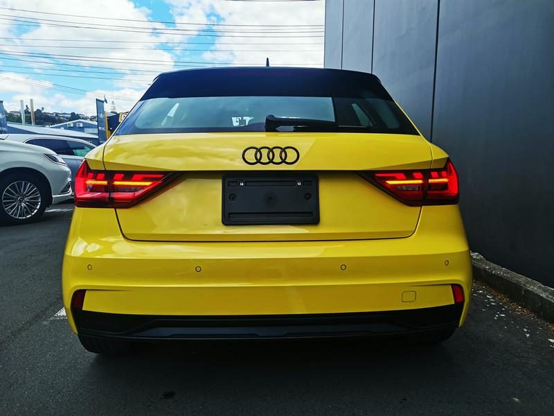 2021 Audi A1 thumbnail