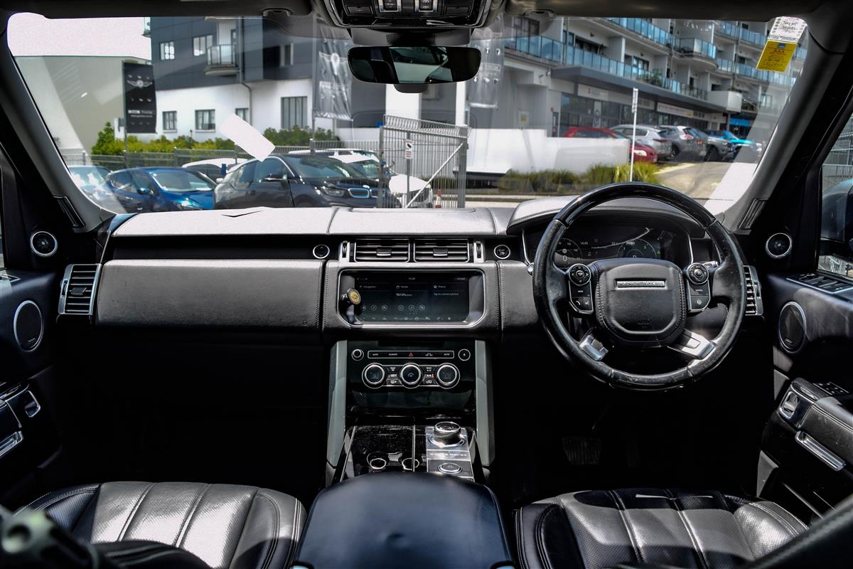 2017 Land Rover Range thumbnail