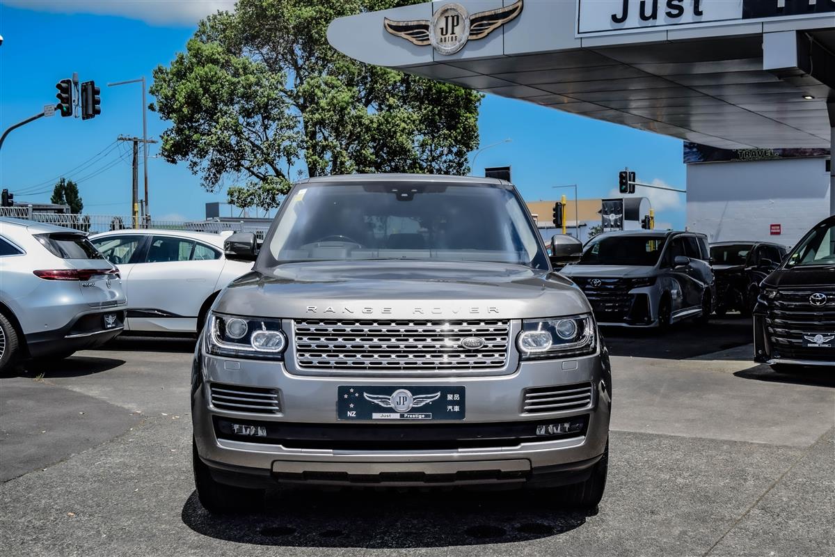 2017 Land Rover Range thumbnail