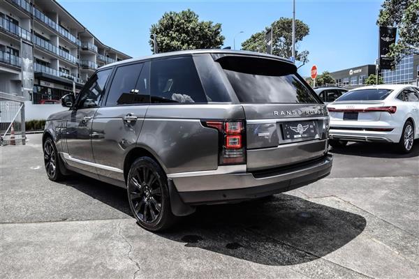 2017 Land Rover Range thumbnail