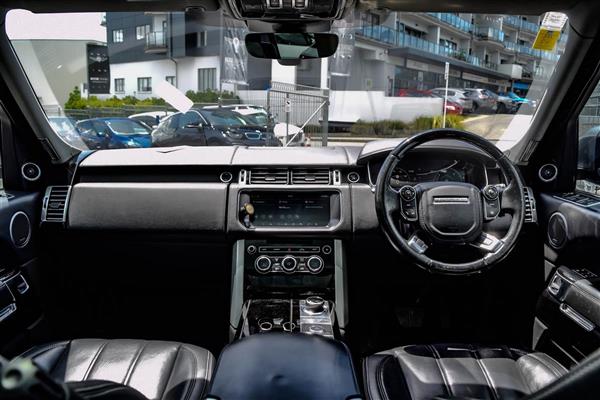 2017 Land Rover Range thumbnail