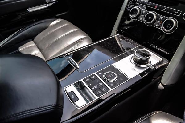 2017 Land Rover Range thumbnail