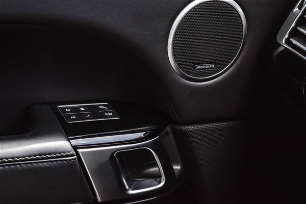2017 Land Rover Range thumbnail
