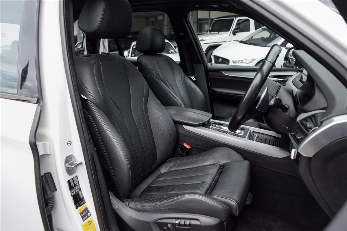 2016 BMW X5 thumbnail