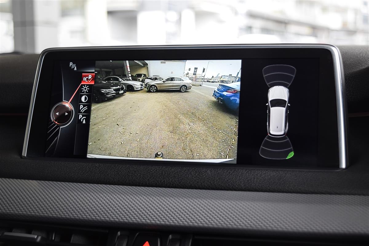 2016 BMW X5 thumbnail