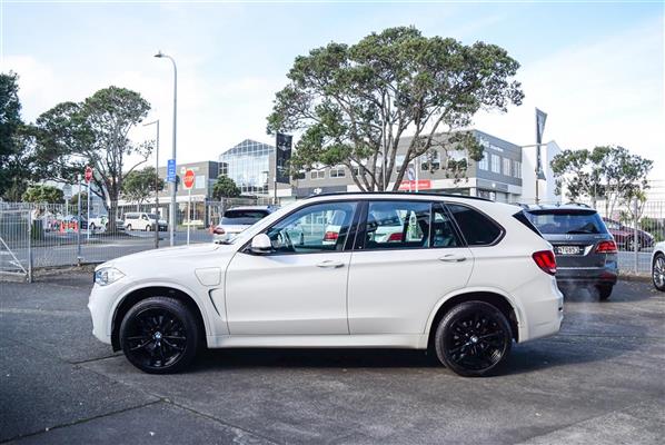 2016 BMW X5 thumbnail