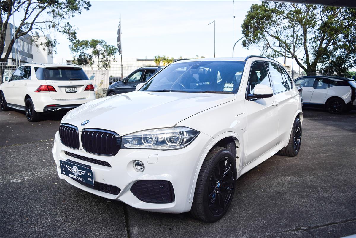 2016 BMW X5 thumbnail