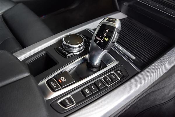 2016 BMW X5 thumbnail