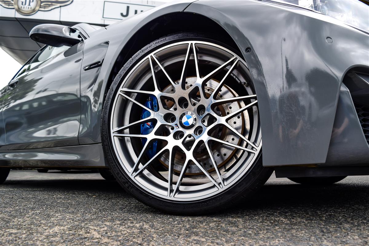 2020 BMW M4 thumbnail
