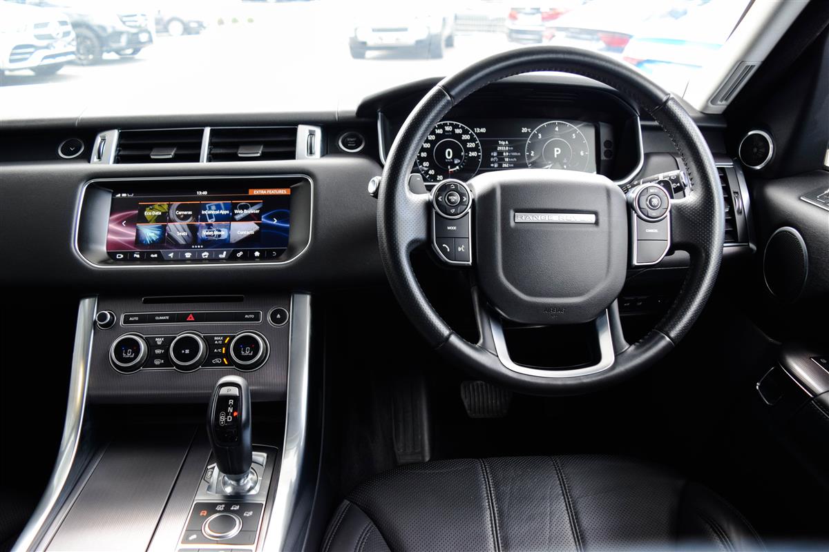 2017 Land Rover Range thumbnail