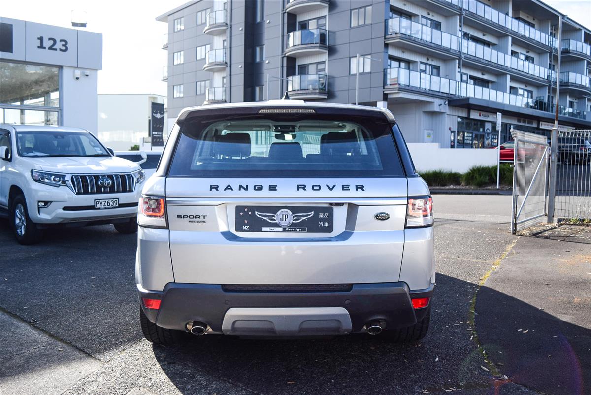 2017 Land Rover Range thumbnail