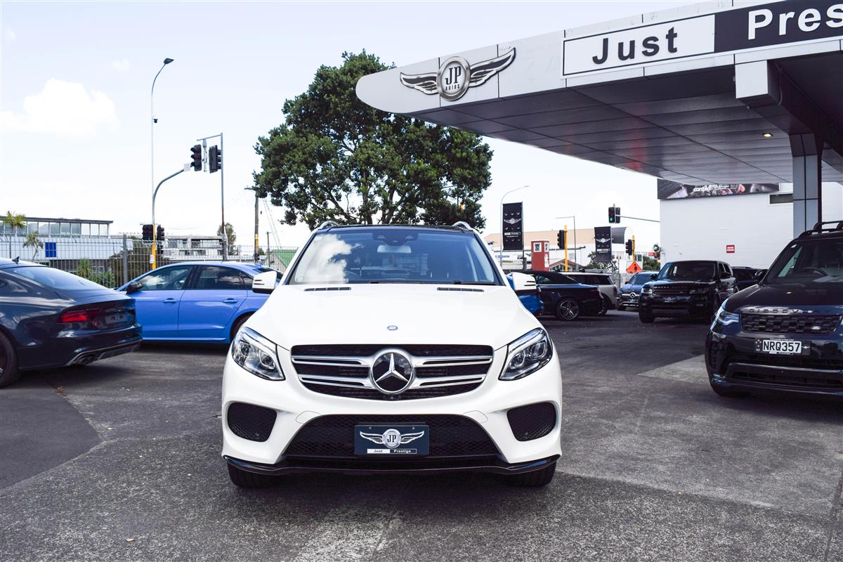 2017 Mercedes-Benz GLE thumbnail