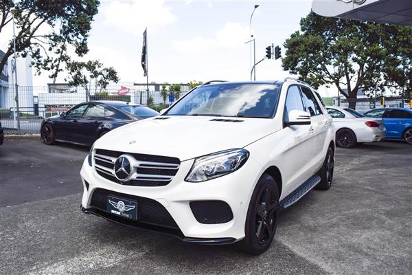 2017 Mercedes-Benz GLE thumbnail