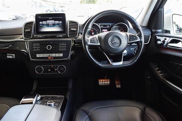 2017 Mercedes-Benz GLE thumbnail