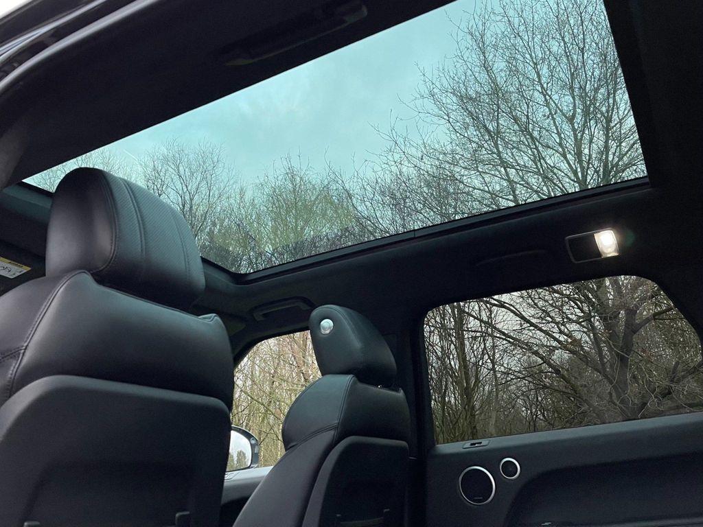 2017 Land Rover Range thumbnail