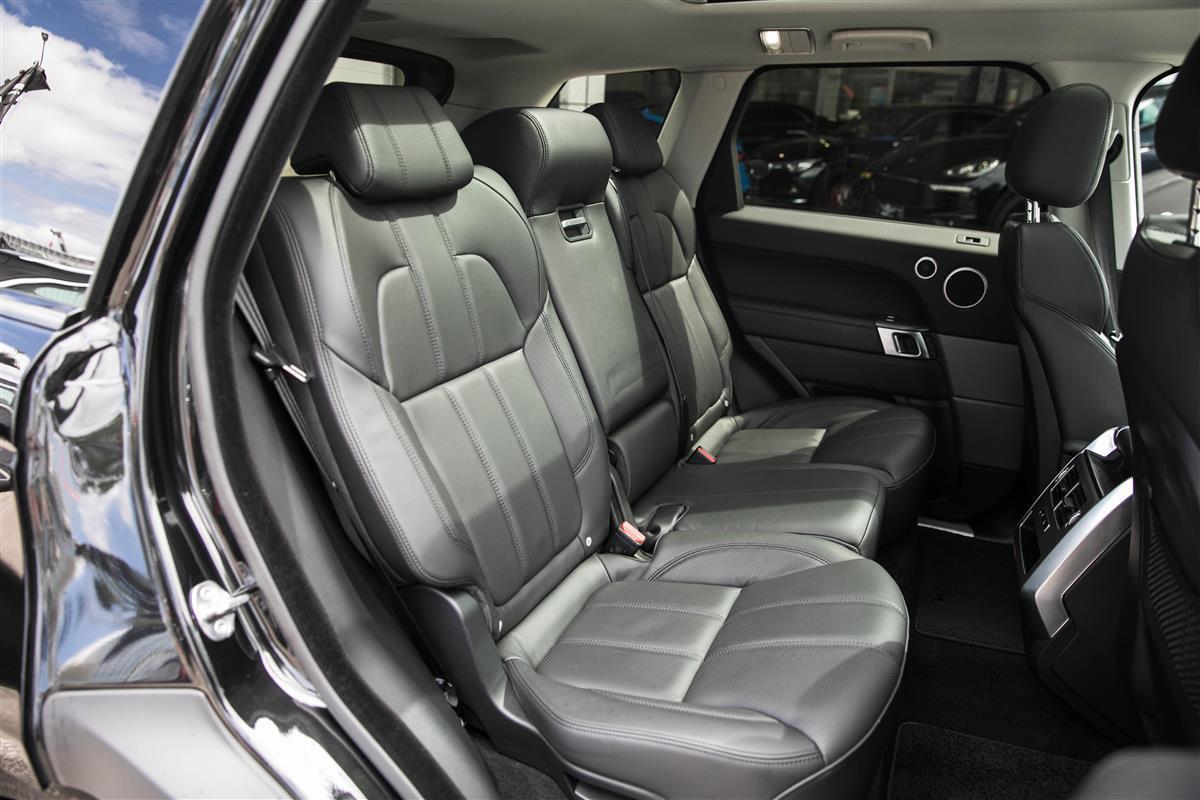 2017 Land Rover Range thumbnail
