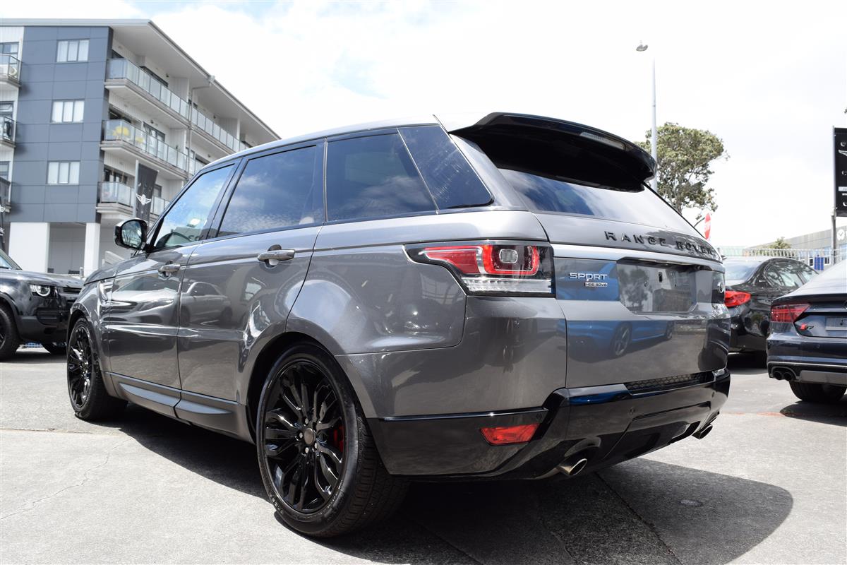 2017 Land Rover Range thumbnail