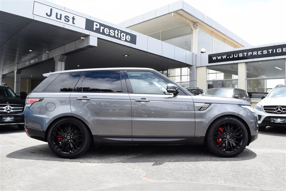 2017 Land Rover Range thumbnail