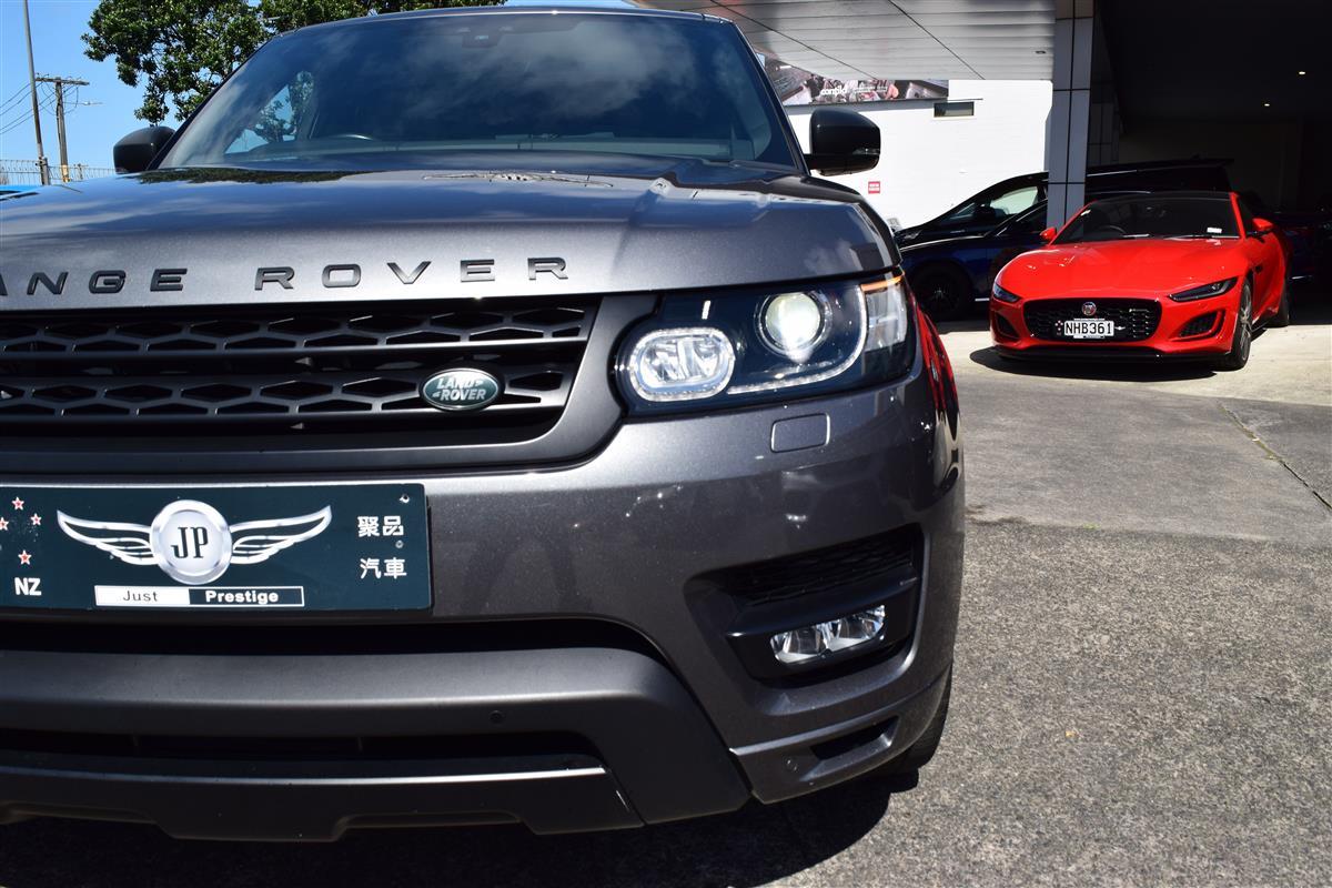 2017 Land Rover Range thumbnail