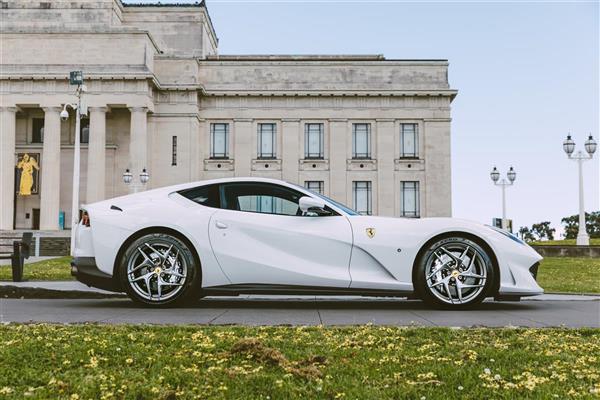 2020 Ferrari 812 thumbnail