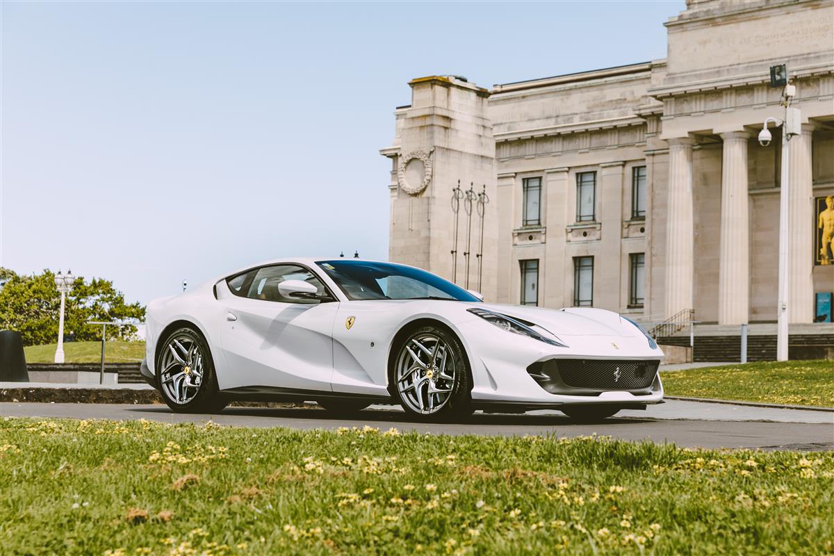 2020 Ferrari 812 thumbnail
