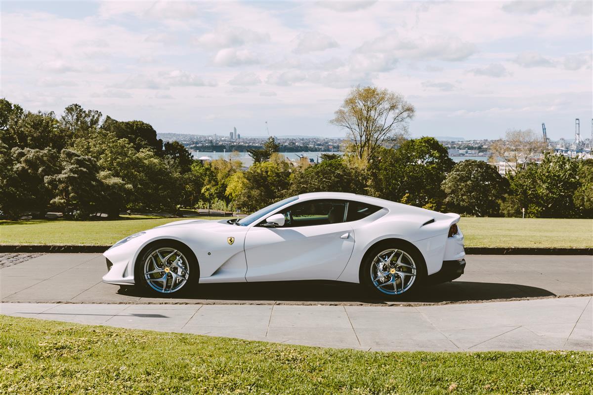 2020 Ferrari 812 thumbnail