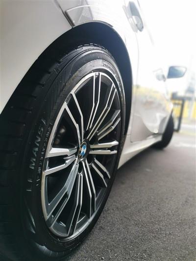 2019 BMW 320i thumbnail