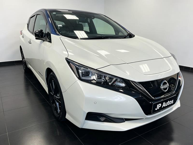 2022 Nissan Leaf thumbnail
