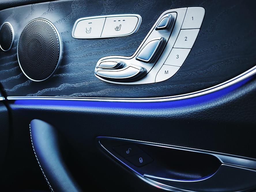 2017 Mercedes-Benz E thumbnail