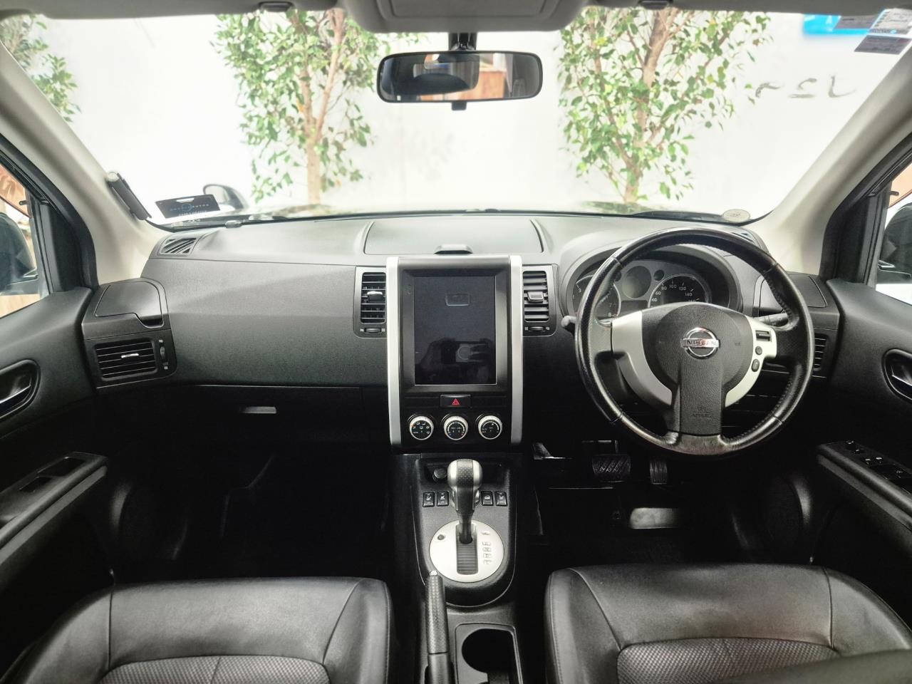2010 Nissan XTRAIL thumbnail