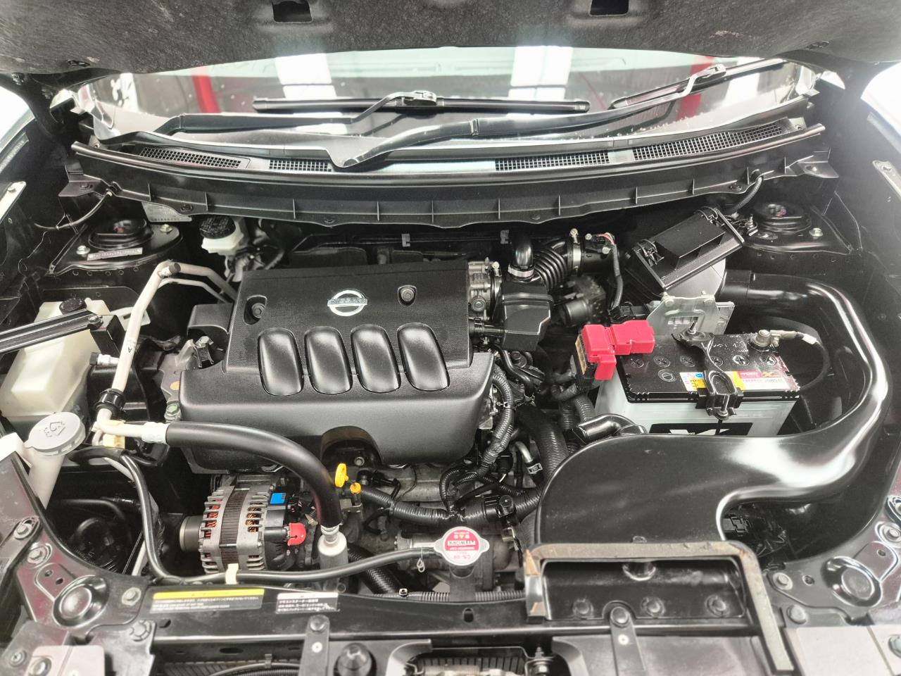 2010 Nissan XTRAIL thumbnail