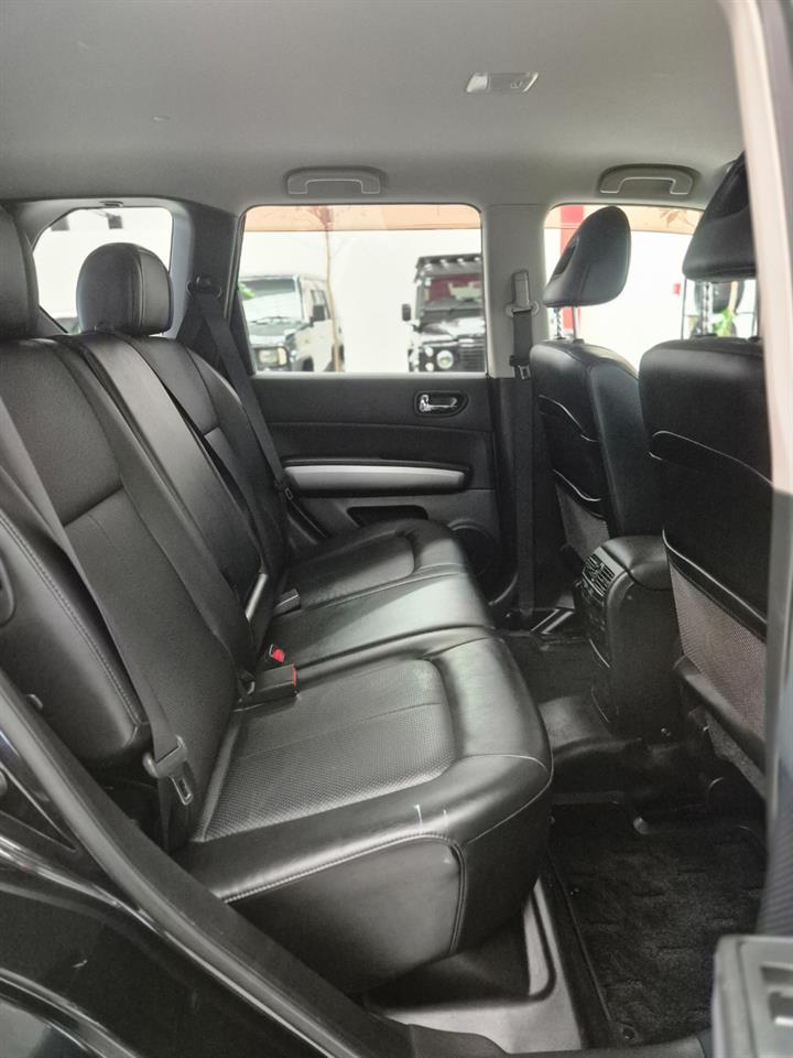2010 Nissan XTRAIL thumbnail