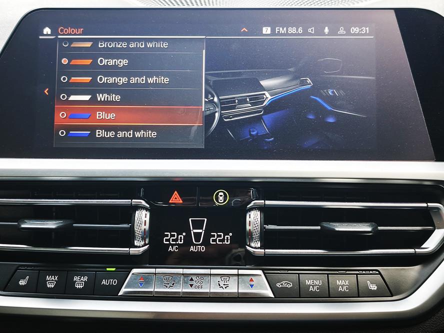 2020 BMW 320i thumbnail