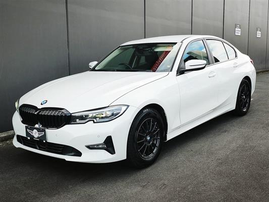 2020 BMW 320i thumbnail